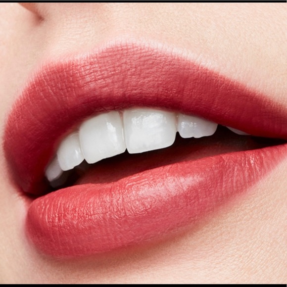 MAC Cosmetics Matte Lipstick in E For Effortless & Bated Breath - Picture 13 of 15